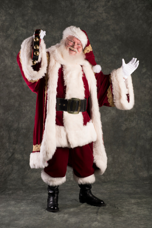2-santa-claus-adeles-of-hollywood-professional-traditional-suit-royal-robe-Ian-Fleury-po