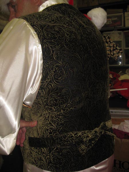  Green Embossed Velvet Vest Back View outfits 
